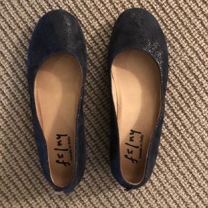 Navy blue flats